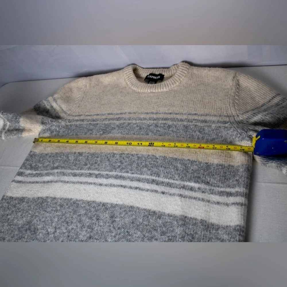 Express Wool Blend Gradient Striped Long Sleeve Men's Crew Knit Sweater Sz Large